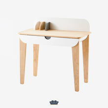Cargar imagen en el visor de la galería, Elodie Escritorio Infantil color Blanco y Madera