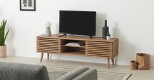 Cargar imagen en el visor de la galería, Tulma Mueble Multimedia ancho color Roble para TV